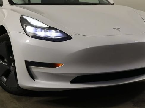 Used 2023 Tesla Model 3 Standard Range RWD image 44