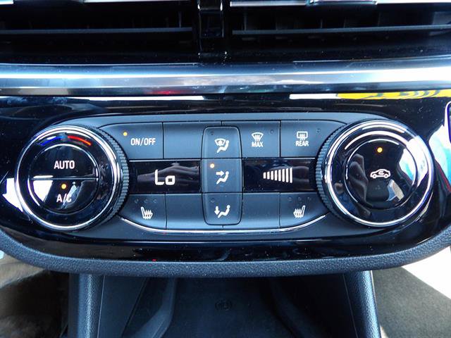 Used 2024 Buick Envista Sport Touring w/ Convenience I Package FWD image 23
