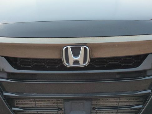 Used 2018 Honda Accord Sport image 47