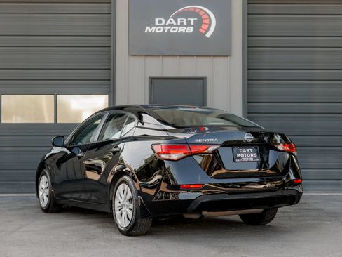 Used 2025 Nissan Sentra S w/ Lighting Package FWD image 5