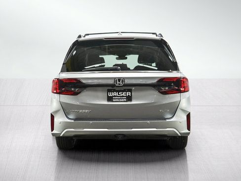 Used 2026 Honda Odyssey Elite image 4