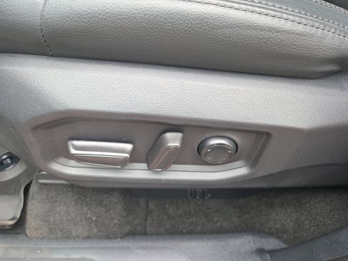 Used 2024 Toyota Tundra Limited image 31