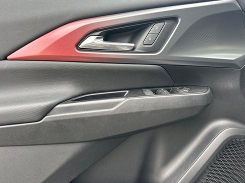 Certified 2024 Chevrolet Equinox EV RS image 11