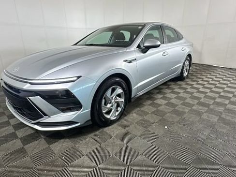 Certified 2026 Hyundai Sonata SE FWD image 6