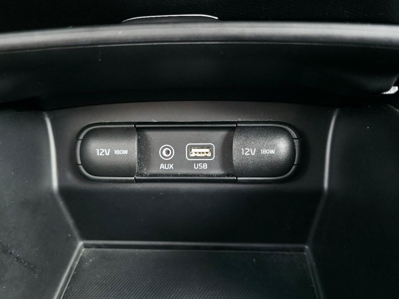 Used 2017 Kia Sorento AWD image 38