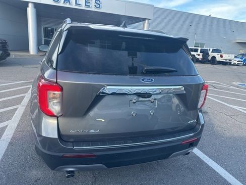 Used 2022 Ford Explorer Limited image 6