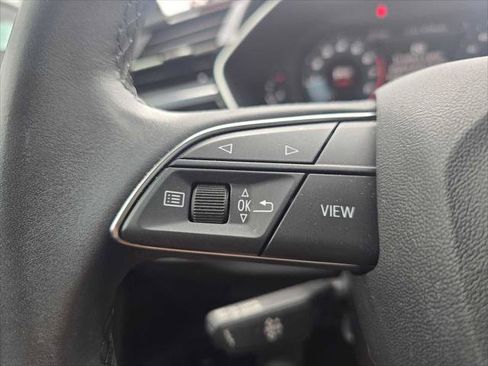 Used 2023 Audi Q3 2.0T Premium w/ Convenience Package AWD/4WD image 34