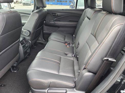 Used 2023 Honda Passport TrailSport image 13