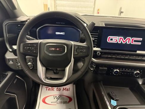 New 2026 GMC Sierra 2500 SLT image 18