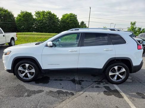 Used 2019 Jeep Cherokee Limited AWD/4WD image 13