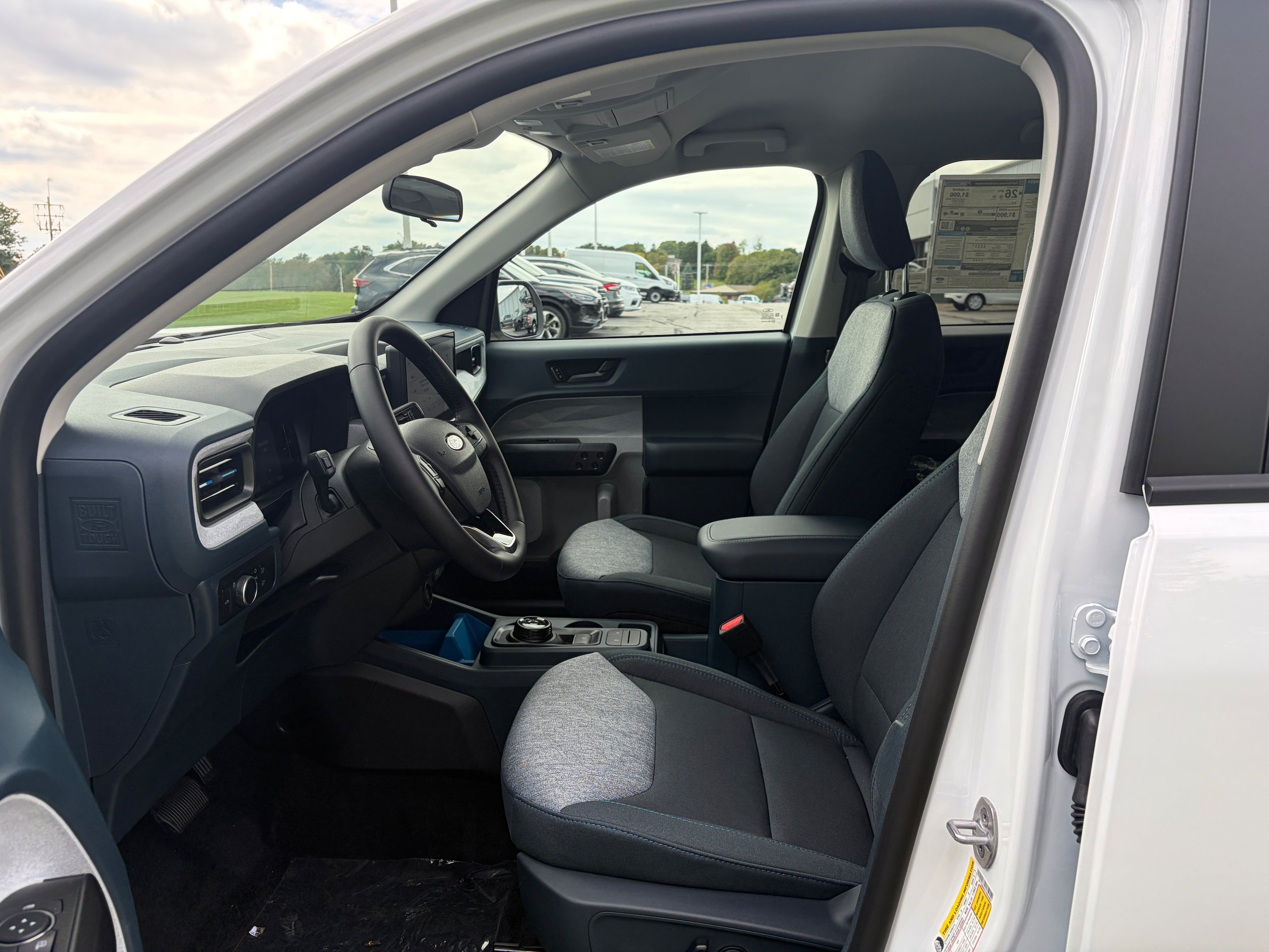 New 2026 Ford Maverick XLT w/ XLT Luxury Package FWD image 9