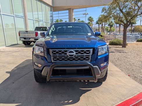 Used 2022 Nissan Frontier SV AWD/4WD image 8