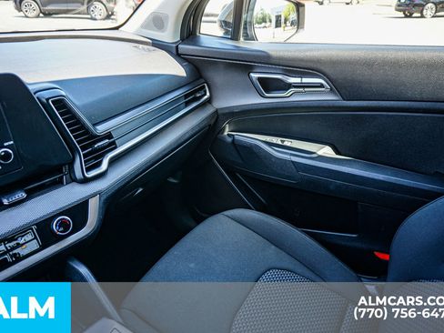 Used 2025 Kia Sportage LX image 43