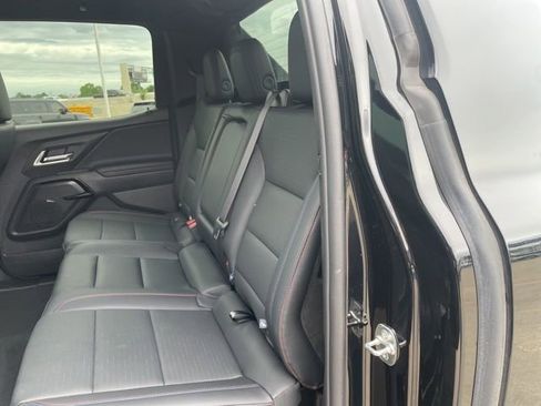 Used 2025 Chevrolet Silverado EV RST AWD/4WD image 8