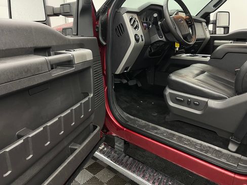Used 2015 Ford F250 Lariat w/ Chrome Package AWD/4WD image 12