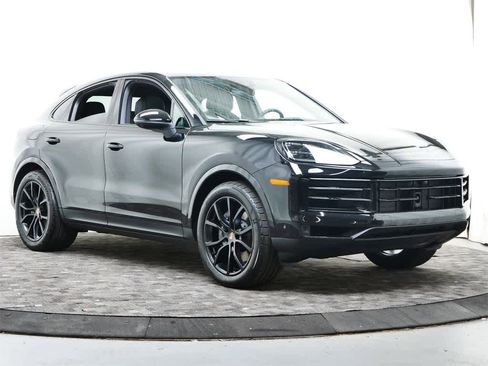 New 2026 Porsche Cayenne Coupe image 9