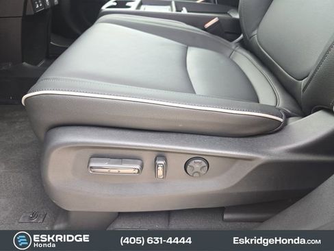 New 2026 Honda Odyssey Touring image 19