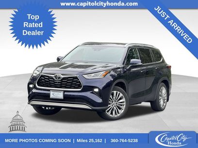 Used 2024 Toyota Highlander Platinum