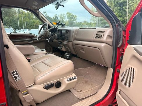 Used 2004 Ford F350 Lariat AWD/4WD image 26