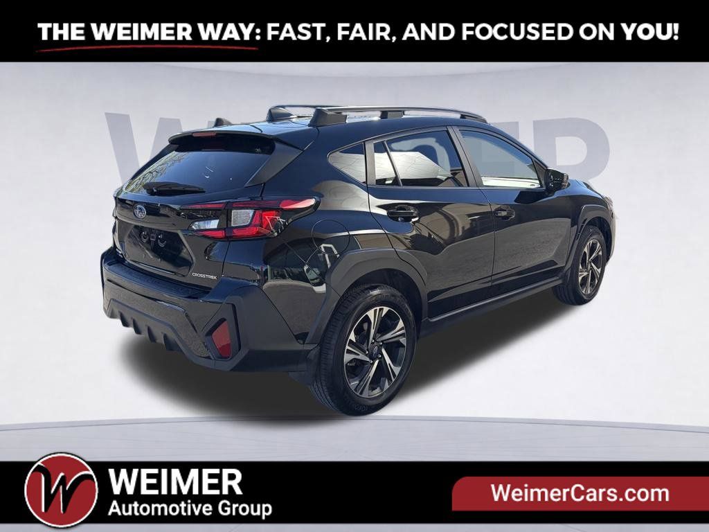 Used 2025 Subaru Crosstrek 2.5i Premium AWD/4WD image 6