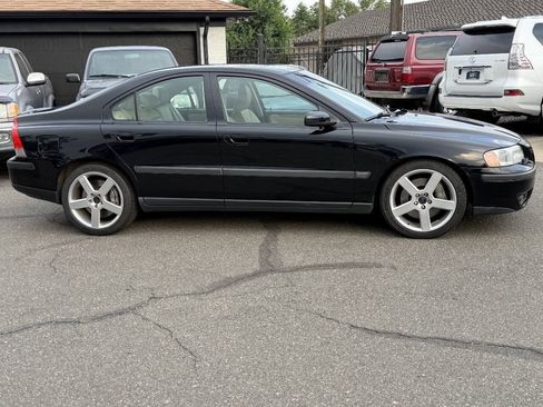 Used 2004 Volvo S60 R AWD/4WD image 32