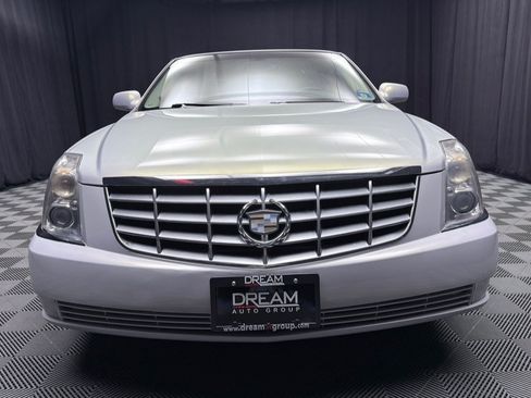 Used 2007 Cadillac DTS w/ Trunk Convenience Package FWD image 9