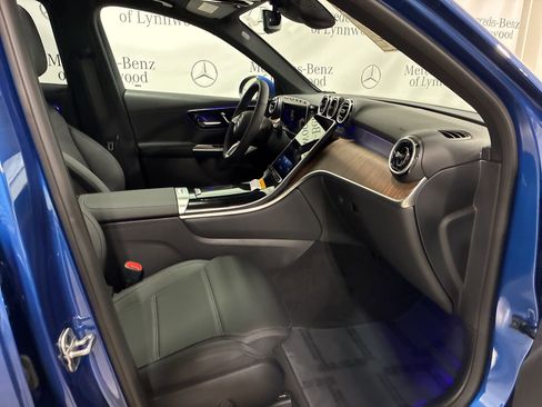 New 2026 Mercedes-Benz GLC 300 4MATIC image 11