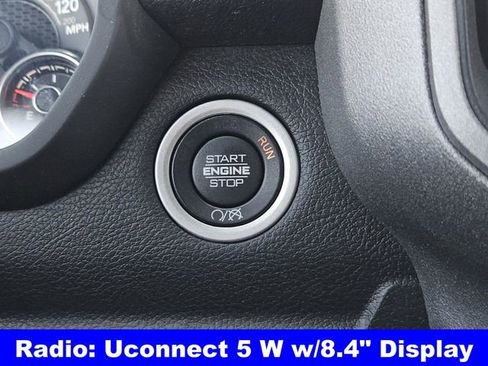 Used 2024 RAM 2500 Tradesman w/ Chrome Appearance Group image 18