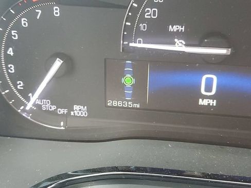 Certified 2017 Cadillac XT5 Luxury w/ Driver Awareness Package FWD image 21