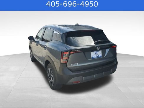 Used 2026 Nissan Kicks SV FWD image 8