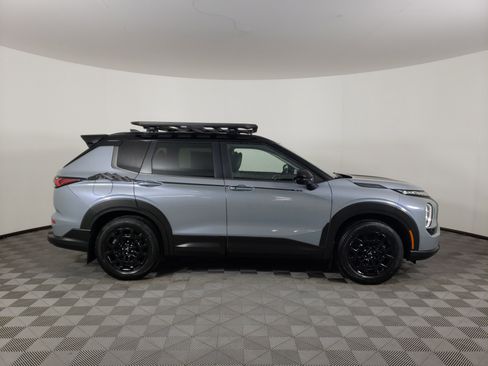 New 2026 Mitsubishi Outlander Trail Edition image 5