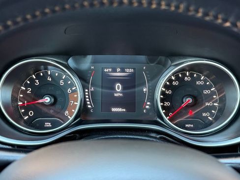 Used 2019 Jeep Compass Latitude image 37