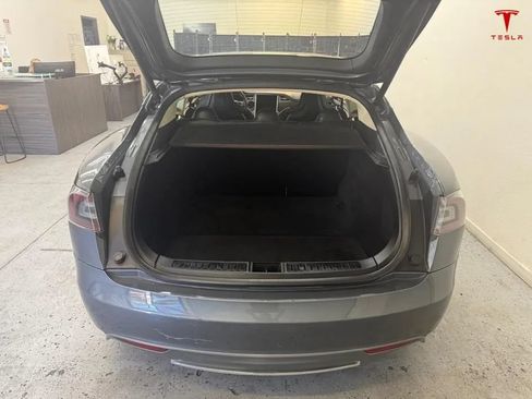 Used 2013 Tesla Model S Performance RWD image 9