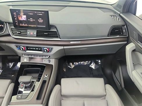 Used 2024 Audi Q5 2.0T Premium Plus w/ Premium Plus Package image 37