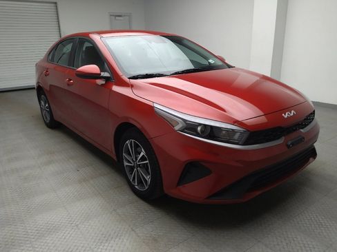 Used 2023 Kia Forte LXS image 13