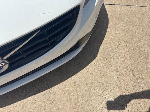 Used 2018 Volvo S60 T5 Dynamic w/ Vision Package FWD image 8