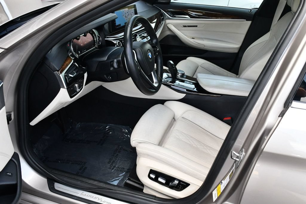 Used 2017 BMW 530i RWD image 13