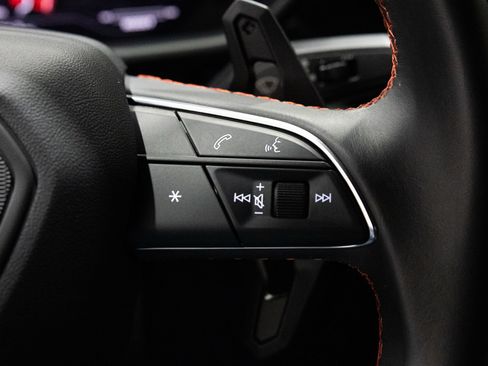 Used 2021 Lamborghini Urus AWD/4WD image 35