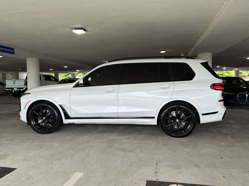 Used 2026 BMW X7 xDrive40i w/ Executive Package AWD/4WD image 2