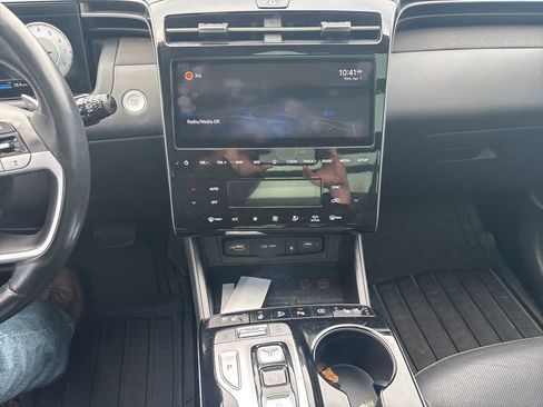 Used 2022 Hyundai Tucson Limited image 9