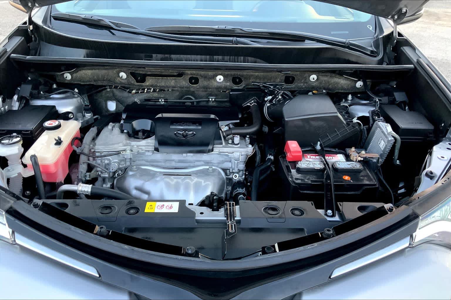 Used 2018 Toyota RAV4 XLE w/ Plus Extra Value Package FWD image 30