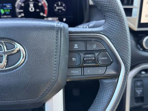 Used 2025 Toyota Tundra Limited image 20