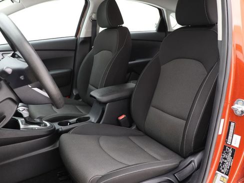 Used 2023 Kia Forte LXS image 15