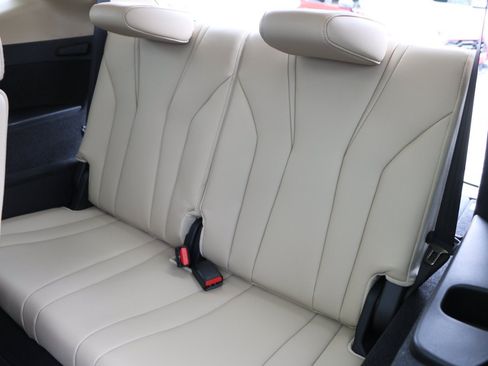 Used 2024 Acura MDX FWD image 35