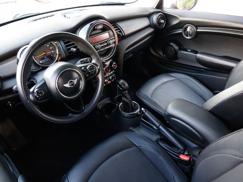 Used 2015 MINI Cooper 2-Door Hardtop image 6