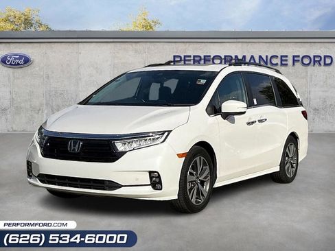 Used 2023 Honda Odyssey Touring image 1