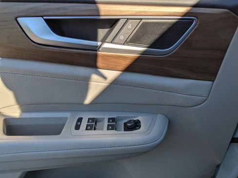 New 2026 Volkswagen Atlas SE image 10