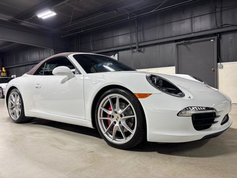 Used 2013 Porsche 911 Carrera S RWD image 5