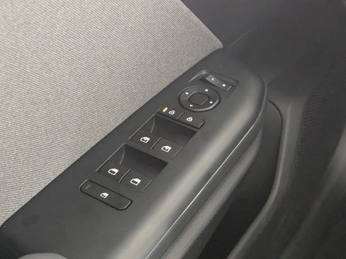 New 2025 Kia K4 EX image 16