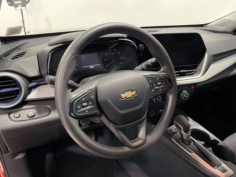 Used 2024 Chevrolet Trax LS w/ Driver Confidence Package image 18